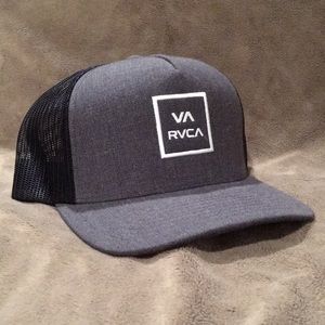 RVCA New w/o tags Mid Fit SnapBack Trucker Hat Cap